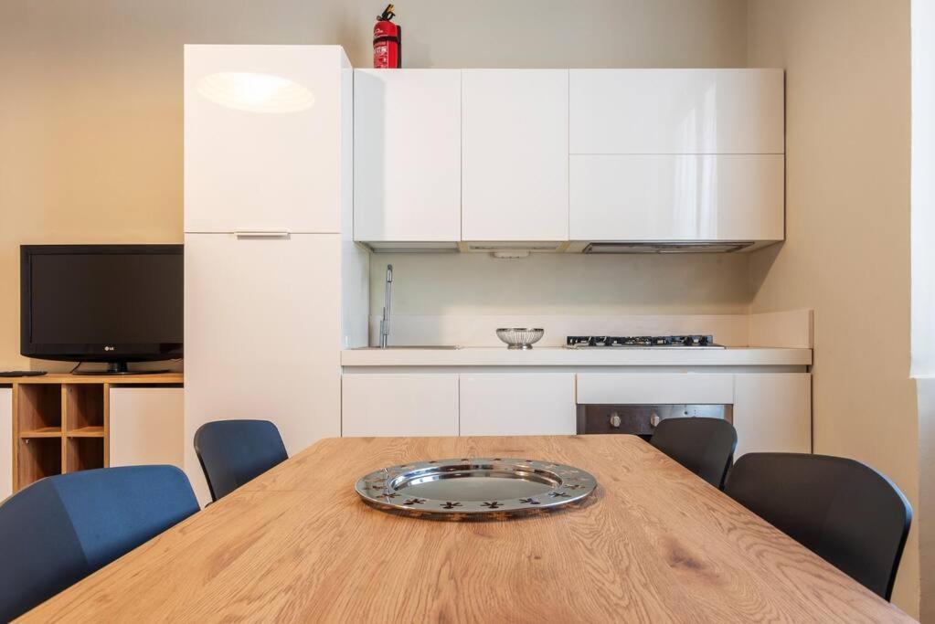 Appartamento Da Giuliana - Moderno Bilocale Milano Esterno foto